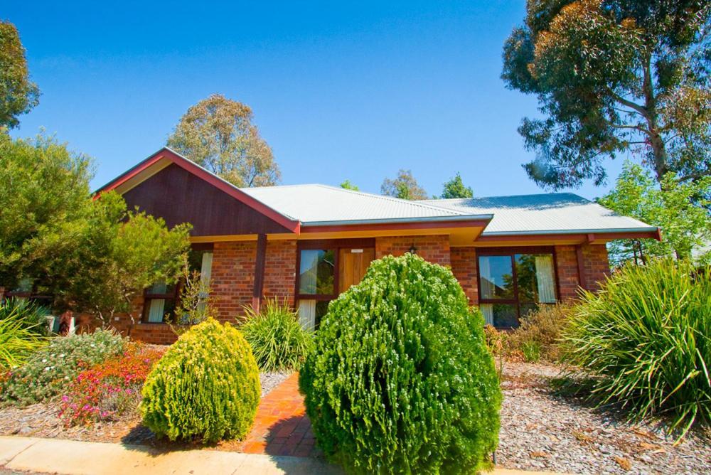 Hotel Perricoota Vines Retreat Moama Esterno foto